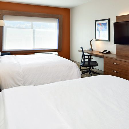 Holiday Inn Express & Suites - Elko By Ihg Exterior foto