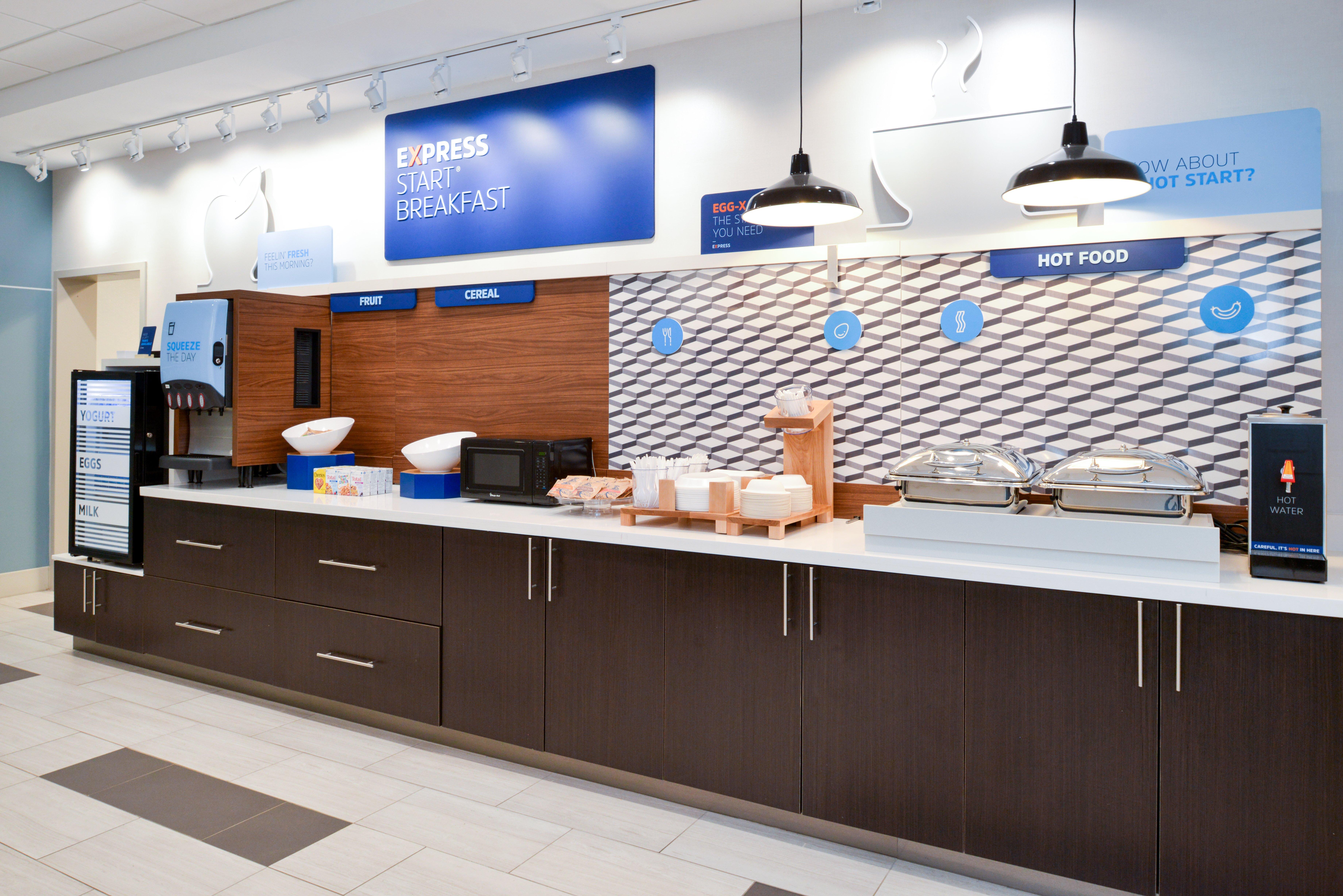 Holiday Inn Express & Suites - Elko By Ihg Exterior foto