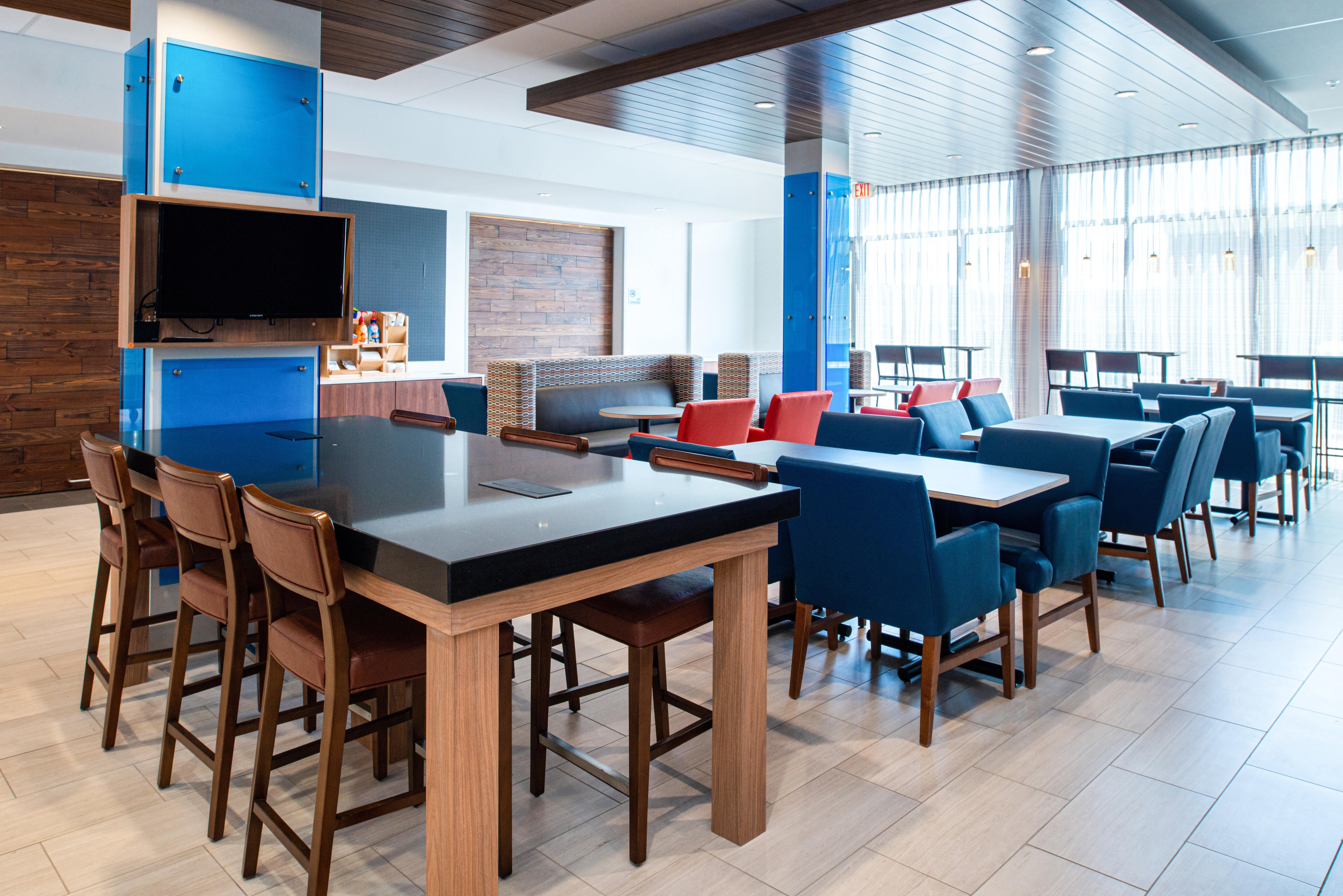 Holiday Inn Express & Suites - Elko By Ihg Exterior foto